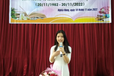 Hội thi cắm hoa chào mừng 40 năm ngày Nhà giáo Việt Nam